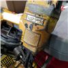 Image 2 : BOSTITCH NAIL GUN