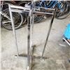 Image 2 : CHROME CLOTHING RACK