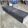 Image 1 : CHECKER PLATE TRUCK BOX
