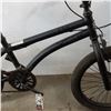 Image 2 : XGAMES BLACK BMX