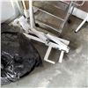 Image 3 : WHITE ROOF LADDER RACK
