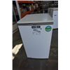 Image 1 : GOLD STAR BAR FRIDGE
