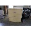Image 2 : 3 DRAWER LATERAL FILING CABINET