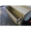 Image 3 : 3 DRAWER LATERAL FILING CABINET