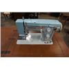 Image 3 : KENMORE SEWING MACHINE IN TABLE