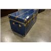 Image 2 : BLUE STORAGE TRUNK W/ INNER TRAY