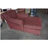 Image 1 : RED UPHOLSTERED CHAISE