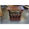Image 2 : MAHOGANY MAGAZINE STAND