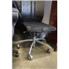 Image 3 : ROLLING HIGHBACK FABRIC OFFICE CHAIR AND BLACK OFFICE CHAIR