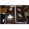 Image 3 : 4 PEARL INLAY PANELS AND 3 BLACK VASES