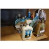 Image 2 : LOT OF ANTIQUE CERAMIC MODELS