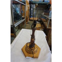 WOOD AND BRASS TABLE LAMP