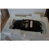 Image 2 : DANBURY 193 FORD HOT ROD DIE CAST CAR