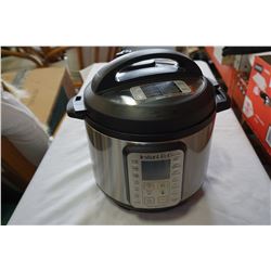 INSTANT POT PRESSURE COOKER