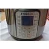 Image 3 : INSTANT POT PRESSURE COOKER