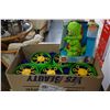 Image 1 : BOX OF BUBBLE MACHINES