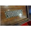 Image 6 : VINTAGE INLAID LINED BOX