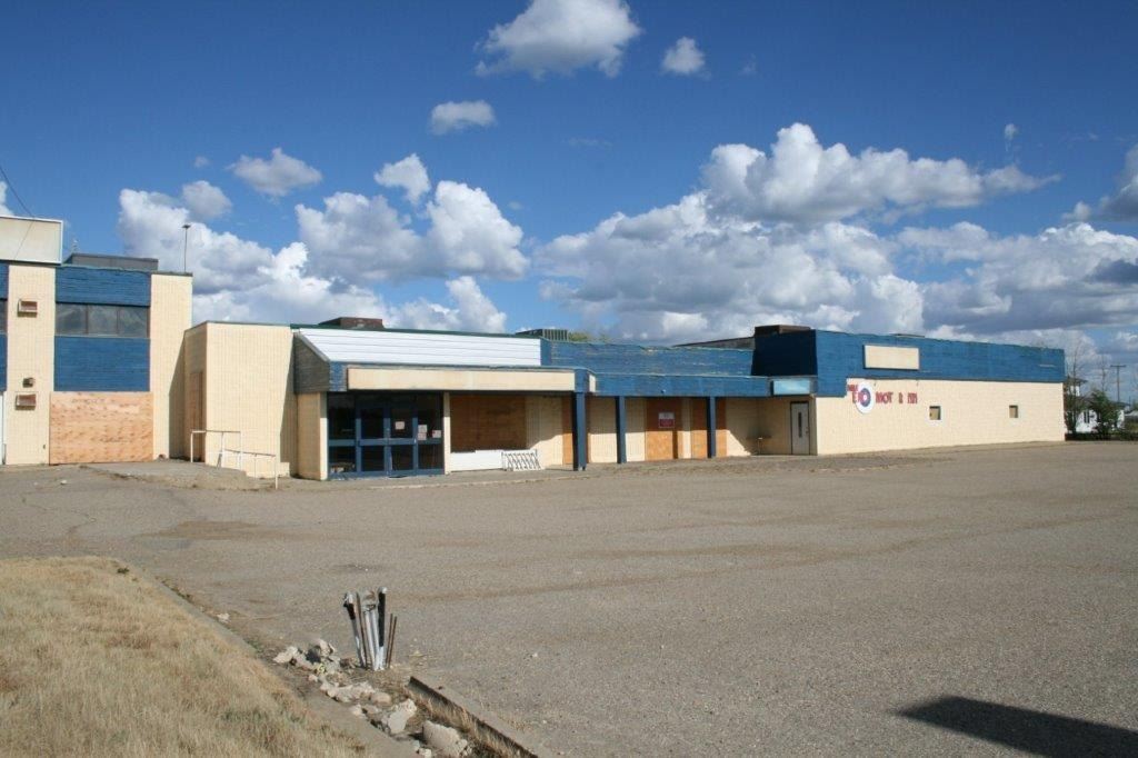 Mile Zero Motor Inn Alberta Canada Mile Zero Motor Inn Alberta Canada