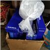 Image 2 : LOT OF VOLVO FILTERS AND LIGHTS
