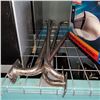 Image 2 : 4 ALUMINUM GRAB BARS