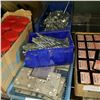 Image 1 : 2 TRAYS OF BOLTS