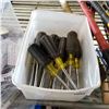 Image 1 : LOT OF KLEIN TOOLS SCREW DRIVERS