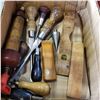 Image 2 : TRAY OF VINTAGE TOOLS