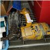Image 1 : BOSTITCH NAIL GUN