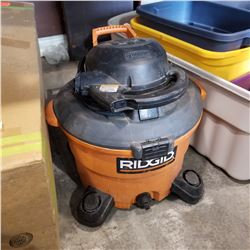 RIGID SHOP VAC W. HOSE 12 GALLON