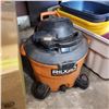 Image 1 : RIGID SHOP VAC W. HOSE 12 GALLON
