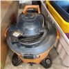 Image 2 : RIGID SHOP VAC W. HOSE 12 GALLON