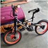 Image 2 : STEP 2 OUTFOOR STORAGE BIN AND KIDS KENT VITE BIKE