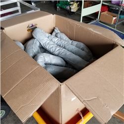 BOX OF OIL ABSORBANT SPILL PADS