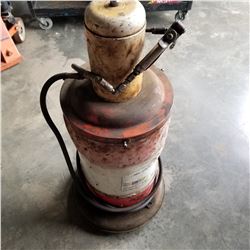 PNEUMATIC GREASER W/ 3/4 BARREL OF GREASE