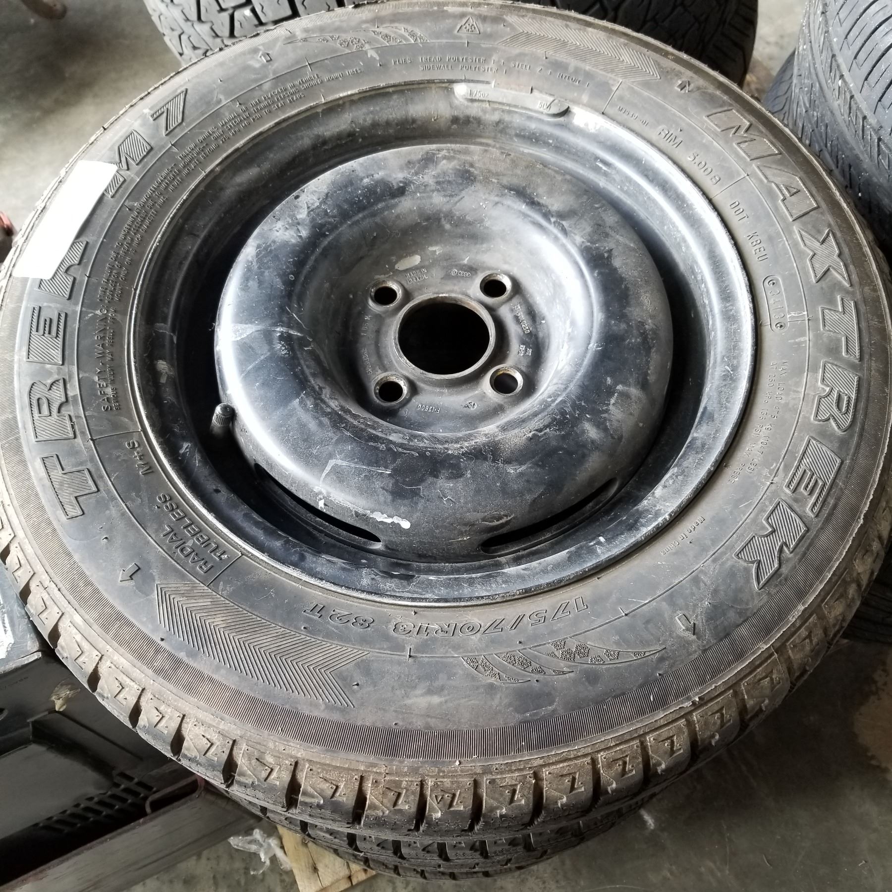 SET OF 4 MAX TEK 175/70 R13 TIRES ON 4 BOLT RIMS