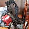 Image 1 : TROY BILT GAS BACKPACK LEAF BLOWER