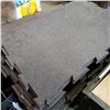 Image 3 : LOT OF HEAVY DUTY INTERLOCKING FLOOR MATS