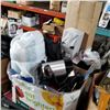 Image 1 : PALLET OF RETURNED ITEMS, CANOPYS, MATTRESS FOAM