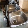 Image 2 : HIDDEN HITCH STAINLESS STEEL SINK, HOSE REEL, AND NEW GRASS CATCHER