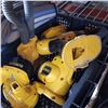 Image 2 : TRAY OF DEWALT BATTERIES AND CORDLESS TOOLS