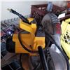 Image 3 : DEWALT COMPOUND MITER SAW