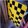 Image 2 : CONSTRUCTION SIGN