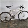 Image 1 : WHITE ROCKY MOUNTAIN BIKE