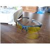 Image 2 : 12 NEW PAIRS OF RIDERS INCLINE SUNGLASSES , YELLOW LENSE, RETAIL #36 EACH