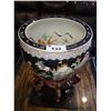 Image 1 : INTRICATE ASIAN FISHBOWL ON WOOD STAND