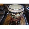Image 2 : INTRICATE ASIAN FISHBOWL ON WOOD STAND