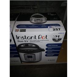 INSTANT POT DUO SV 6 QUART PRESSURE COOKER