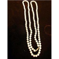 A GRADUATED STRAND OF CULTURED PEARLS