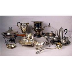 A GROUP OF SILVER PLATE ITEMS