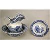 Image 1 : A BLUE AND WHITE DECORATED PITCHER AND BASIN